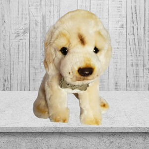 Fao SChwarz golden labrador puppy dog